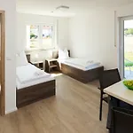 Green Guest House Hotel 3*
