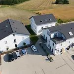 Green Guest House Hotel