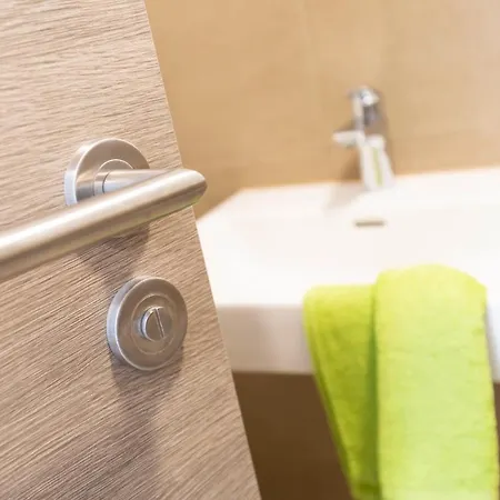 Green Guest House 호텔 3*