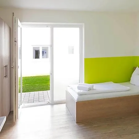 Green Guest House Hotel 3*