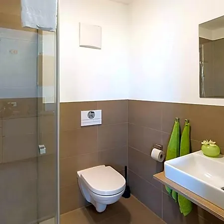 Hotel Green Guest House 3*